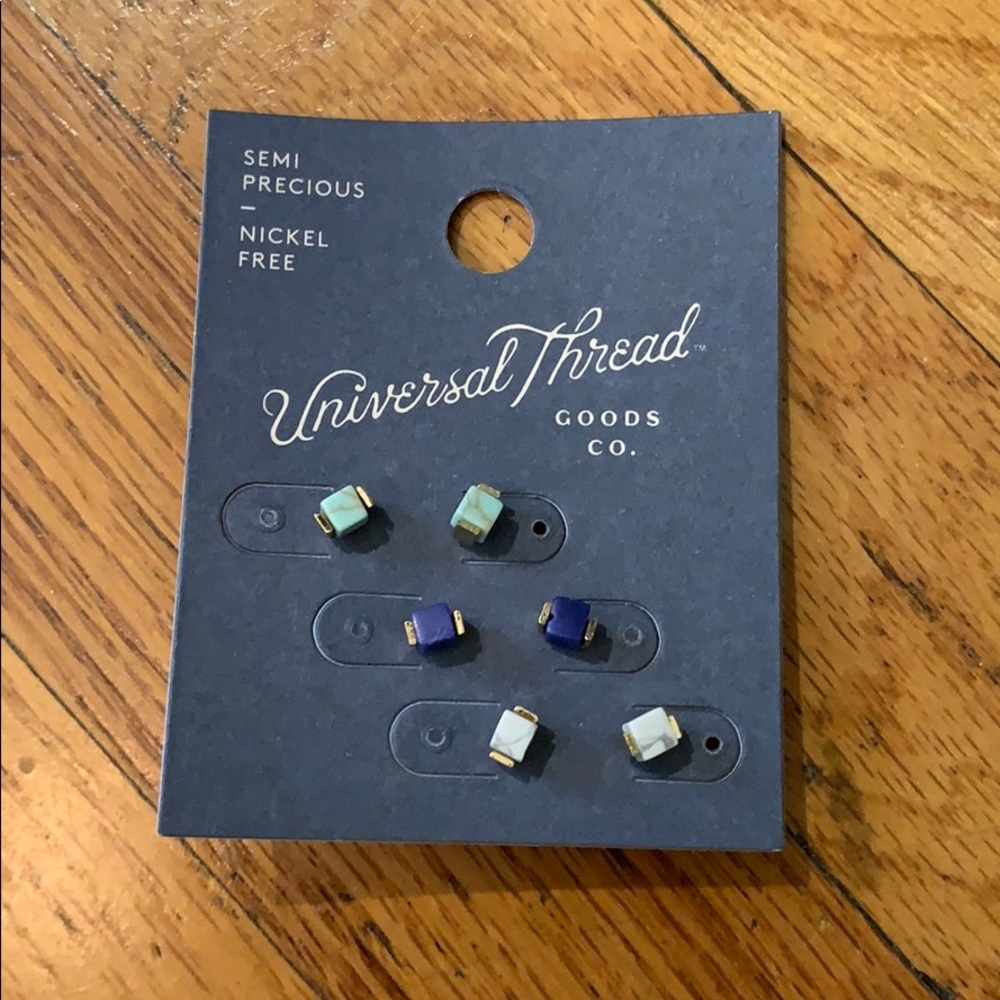 Brand new set of earrings